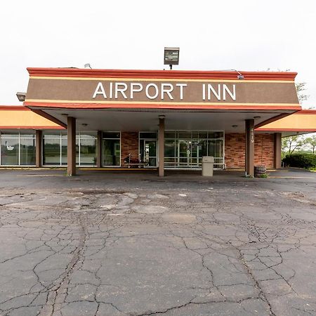 Oyo Hotel At Chicago Rockford International Airport, Il Exterior foto